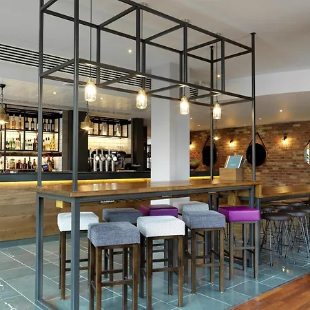 Hilton Garden Inn Birmingham Brindley Place-3